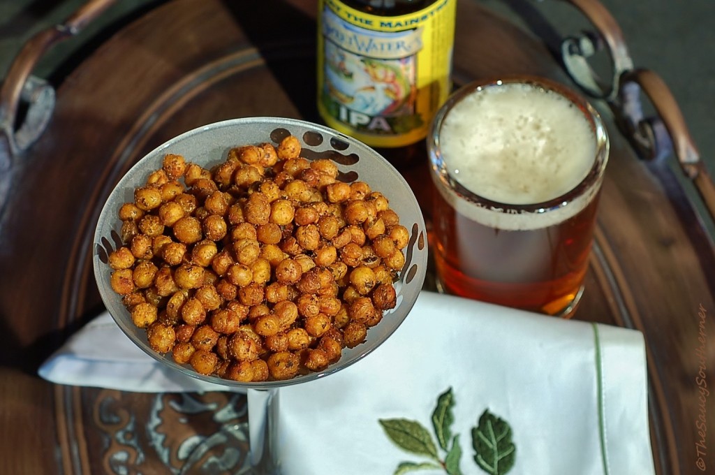Roasted Spicy Chickpeas recipe, garbanzo beans, crunchy, spicy, toasted, snack