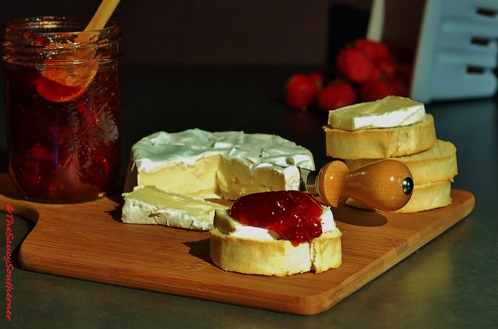 Strawberry jam recipe, balsamic, sweet onions, preserves, troubleshooting floating fruit in jam, canning jam